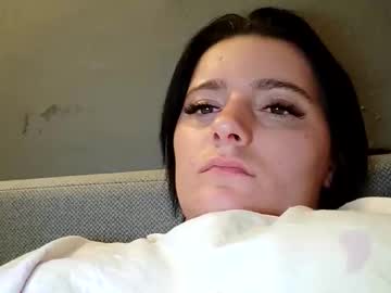 Andzia99 Chaturbate stream image from July 17, 2025