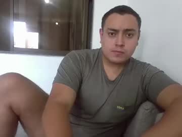 Dereck12836 Chaturbate stream image from July 17, 2025