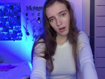 Olivia_Lily Chaturbate stream image from July 17, 2025