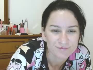 Lylu739281 Chaturbate stream image from July 17, 2025