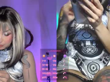 Mooncinna Chaturbate stream image from July 17, 2025