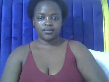 Pretty_Vall Chaturbate stream image from July 17, 2025