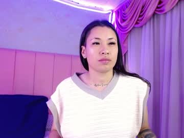 Hollypeyton Chaturbate stream image from July 18, 2025