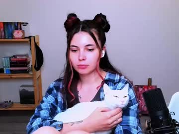 Peachybabe__ Chaturbate stream image from July 18, 2025
