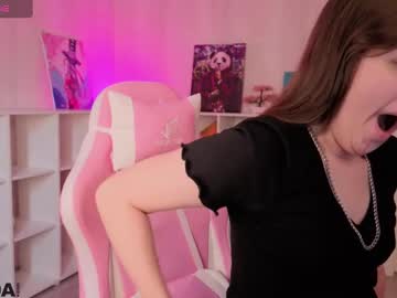 Kvetachka Chaturbate stream image from July 18, 2025