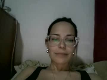 Jennaschomberger Chaturbate stream image from July 18, 2025