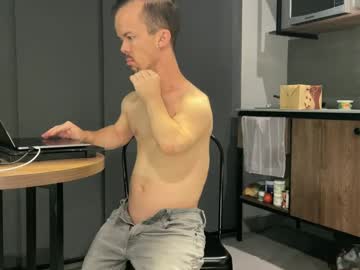 Midgettripod1 Chaturbate stream image from July 18, 2025