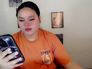 Chabilataxx Chaturbate stream image from July 18, 2025
