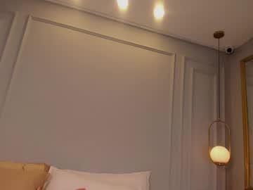 Zoe_Roux210949 Chaturbate stream image from July 18, 2025