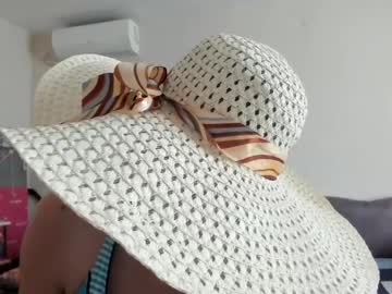 Ceimistress Chaturbate stream image from July 18, 2025