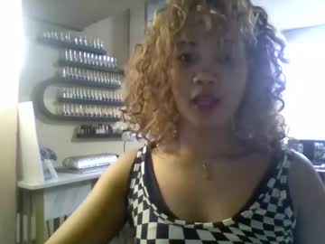 Celiah999 Chaturbate stream image from July 18, 2025