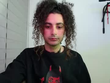 Gender_Phantom Chaturbate stream image from July 18, 2025