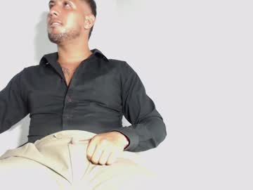 Eskibor936328 Chaturbate stream image from July 18, 2025