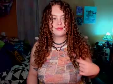 Strwbby Chaturbate stream image from July 18, 2025