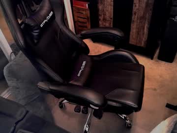 Llyrian Chaturbate stream image from July 18, 2025