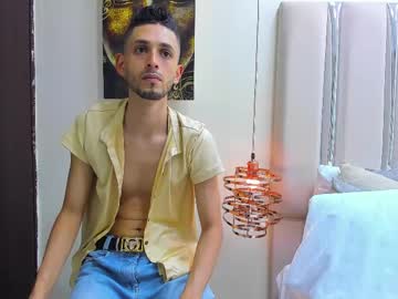 Loganbroocks Chaturbate stream image from July 18, 2025