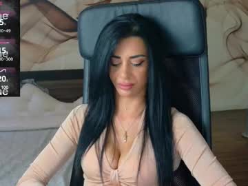 Naomiscarlett Chaturbate stream image from July 18, 2025