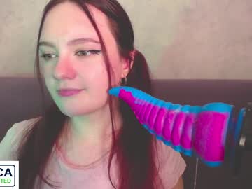 Alyssa__Scarlet Chaturbate stream image from July 18, 2025