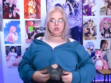 Lora_White_ Chaturbate stream image from July 18, 2025