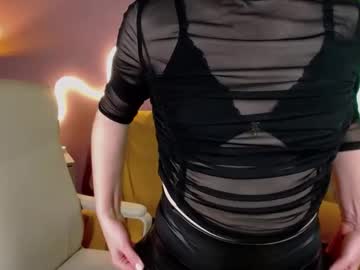 Mia_Luxx92 Chaturbate stream image from July 18, 2025