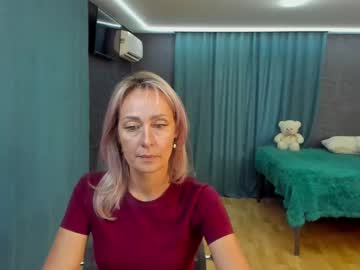 Julia__Cherry_ Chaturbate stream image from July 18, 2025