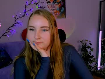 Kendall_Peach Chaturbate stream image from July 18, 2025