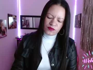 Leandra_Sex Chaturbate stream image from July 18, 2025
