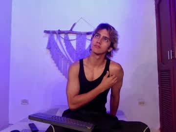 Zeta_Tgn Chaturbate stream image from July 18, 2025