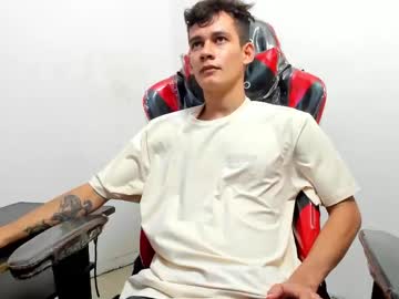 Littlemax23 Chaturbate stream image from July 18, 2025