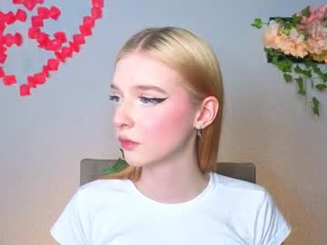Newlusty Chaturbate stream image from July 18, 2025