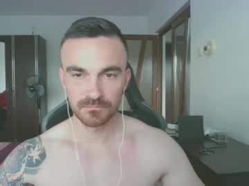 Mu5clemania Chaturbate stream image from July 18, 2025