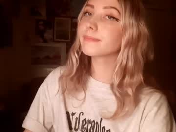 Night_Siren Chaturbate stream image from July 18, 2025