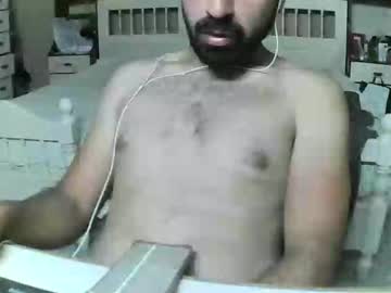 Hugeveiny Chaturbate stream image from July 18, 2025