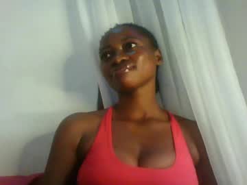 Juicypiexx Chaturbate stream image from July 18, 2025