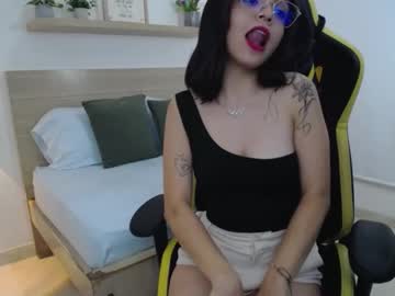 Clara_Lu Chaturbate stream image from July 18, 2025