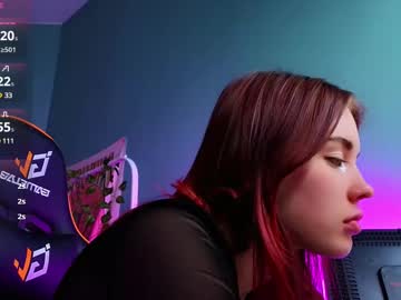 Kiara_Dream stream image from July 18, 2025