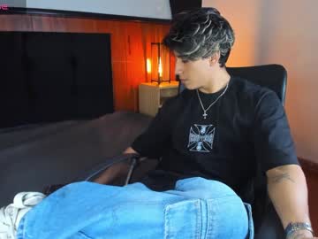 Allexcano Chaturbate stream image from July 18, 2025