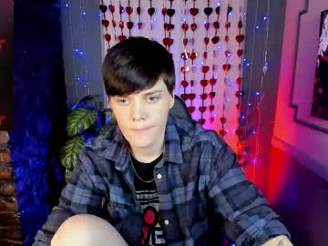 Emmy_Ewry Chaturbate stream image from July 18, 2025