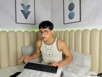 Maxstrong022 Chaturbate stream image from July 18, 2025