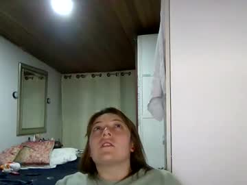 Ezlngirl Chaturbate stream image from July 19, 2025