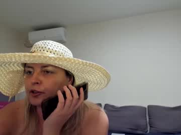 Ceimistress Chaturbate stream image from July 19, 2025