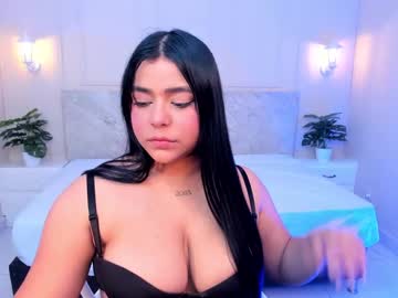 Tracyllane Chaturbate stream image from July 19, 2025