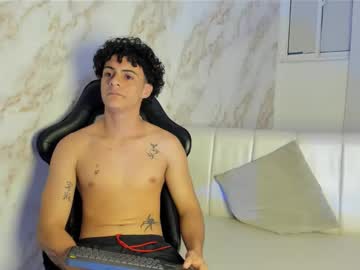 Andres_Cream Chaturbate stream image from July 19, 2025