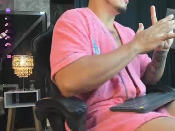 Julian_El_Grande Chaturbate stream image from July 19, 2025