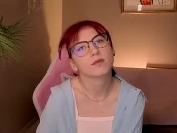 Moirahersey Chaturbate stream image from July 19, 2025