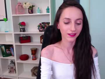 Julia__Jae Chaturbate stream image from July 19, 2025