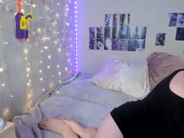 Yunapeace Chaturbate stream image from July 19, 2025