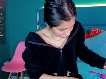 Alanaginn Chaturbate stream image from July 19, 2025