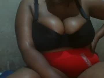Milkyboobs2567 Chaturbate stream image from July 19, 2025