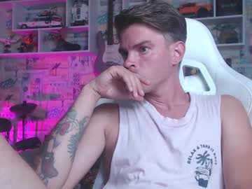 Oxmikexo Chaturbate stream image from July 19, 2025